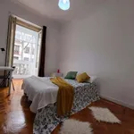 Rent a room of 220 m² in Madrid