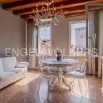 Rent 4 bedroom apartment of 65 m² in Venice