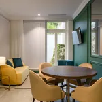 Rent 4 bedroom apartment of 79 m² in Porto