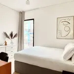 Rent 2 bedroom apartment of 80 m² in lisbon