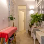 Rent a room in lisbon