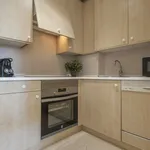 Rent 2 bedroom apartment of 65 m² in Madrid