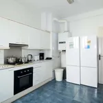 Rent a room of 153 m² in Barcelona