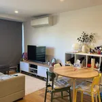 Rent 2 bedroom apartment in North Melbourne