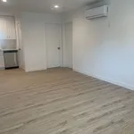 Rent 1 bedroom house of 55 m² in Los Angeles 