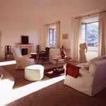 Rent 3 bedroom apartment of 180 m² in Roma