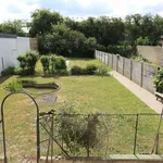 Maison de 610 m² avec 4 chambre(s) en location à Court-Saint-Etienne