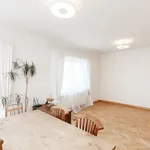 Rent 6 bedroom apartment of 190 m² in Prague