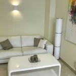 Rent 1 bedroom apartment of 850 m² in Dusseldorf