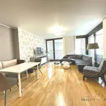 Pronajměte si 2 ložnic/e byt o rozloze 85 m² v Prague