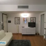 Rent 3 bedroom apartment of 90 m² in Milan