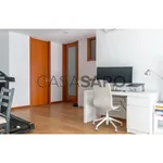 Rent 1 bedroom apartment of 90 m² in Vila Nova de Gaia