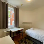 Rent 1 bedroom apartment in Hammersmith