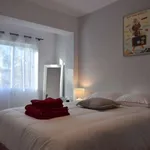 Rent a room of 100 m² in valencia