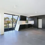 Rent 2 bedroom apartment in Surfers Paradise