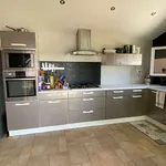 Maison de 150 m² avec 5 chambre(s) en location à Mousseaux-Neuville