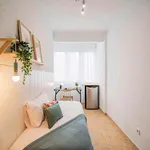 Rent a room of 598 m² in Madrid