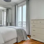 Rent 1 bedroom apartment of 56 m² in paris