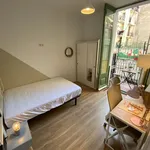 Rent 4 bedroom apartment of 10 m² in Barcelona