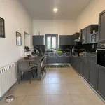 Rent 6 bedroom house of 320 m² in Messina