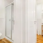 Rent 2 bedroom apartment of 592 m² in Lisbon