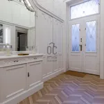 Rent 4 bedroom apartment of 155 m² in Budapest