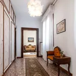 Rent 5 bedroom apartment of 200 m² in Venice