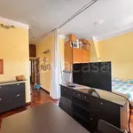 Rent 3 bedroom apartment of 70 m² in Genova