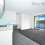 Rent 2 bedroom apartment in Croydon