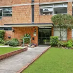 Rent 1 bedroom apartment in Elizabeth Bay