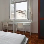 Rent 2 bedroom apartment in Milan