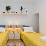 Rent 2 bedroom apartment in Porto