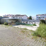 Rent 3 bedroom house of 351 m² in Leiria