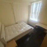 Rent 8 bedroom house in East Midlands