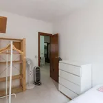 Rent 2 bedroom apartment of 60 m² in barcelona