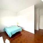 Rent a room in lisbon