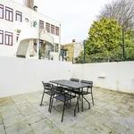 Rent 5 bedroom apartment of 150 m² in Porto