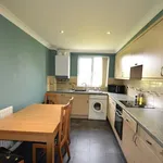 Rent 3 bedroom flat in Yorkshire And The Humber