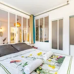 Rent 2 bedroom apartment of 398 m² in Paris