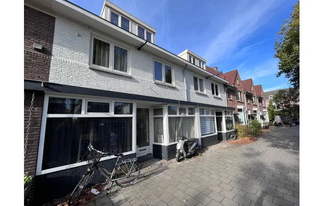 Huur 1 slaapkamer appartement van 23 m² in Alphen aan den Rijn