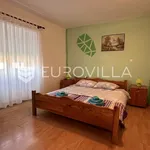 Rent 2 bedroom apartment of 70 m² in Žminj