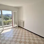 Rent 3 bedroom apartment of 56 m² in Toulon