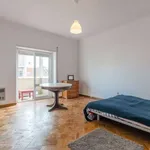 Rent a room in lisbon