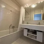 Appartement meublé situé à Ixelles. Avec 2 chambres, 2 salles de bains.
Possibilité de garage 100 €
1600 € + 125 € provision de charges.