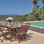 Rent 4 bedroom house in Ibiza