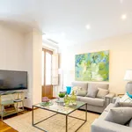 Rent 3 bedroom apartment of 200 m² in Sevilla