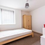 Rent 3 bedroom flat in London