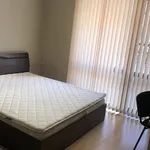 Rent 2 bedroom apartment of 65 m² in Младежки хълм