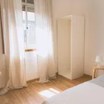 Rent 6 bedroom apartment in Porto