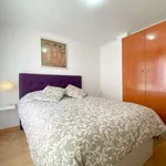 Rent a room of 75 m² in valencia